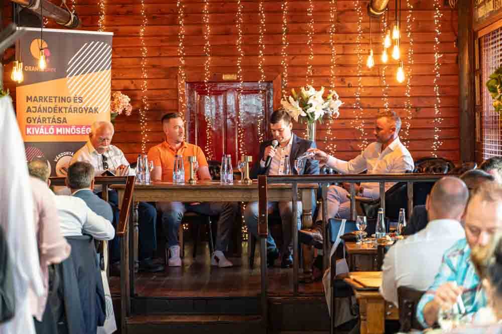 Corners Pub Budapest XVI. kerület rendezvények jó hangulatban.